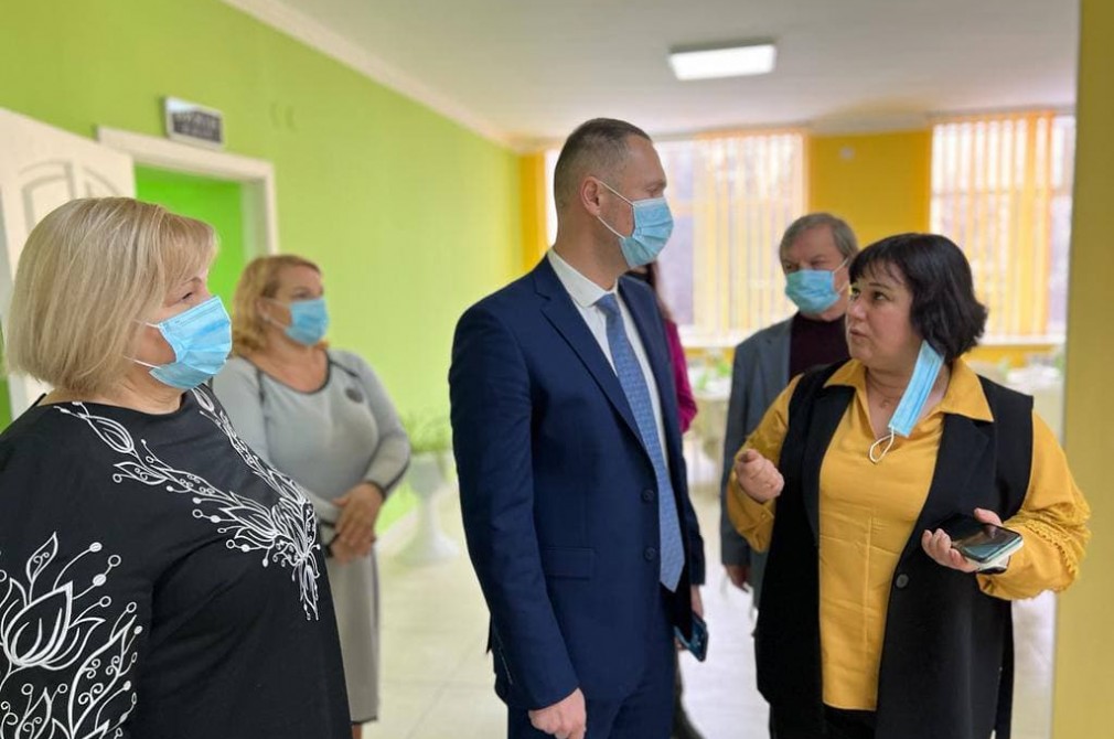 Сергій Шкарлет перебуває з робочим візитом у закладах освіти міста Біла Церква