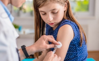 МОЗ спрощує доступ підлітків дітей від 12 років до вакцинації від COVID-19