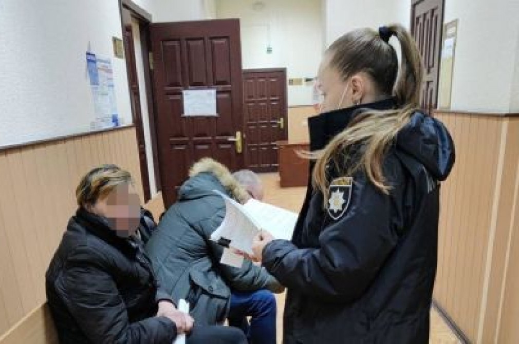 У Харкові затримали жінку, яка повідомила про "мінування" школи в Чугуєві