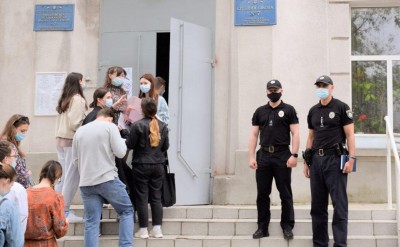 В усіх школах Чернівців працюватиме поліція охорони та тривожні кнопки